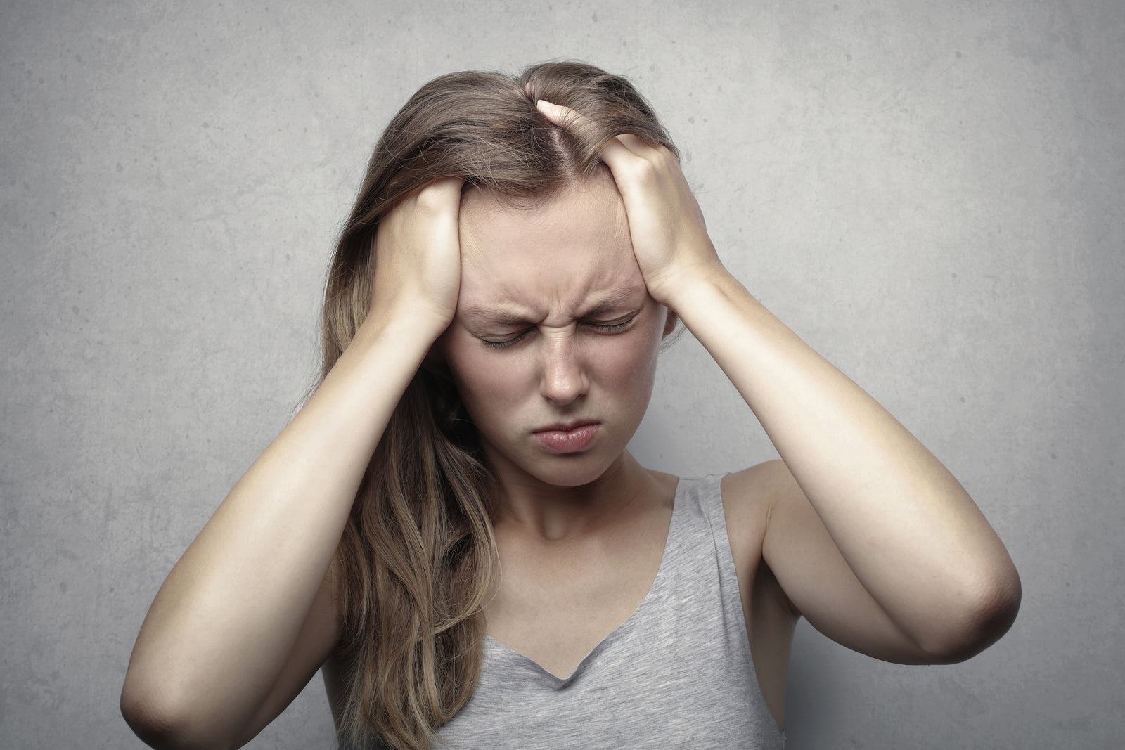 Rotlichttherapie bei Kopfschmerzen und Migräne: Erleichterung für unerbittliche Schmerzen
